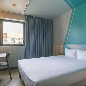Chambre Standarde Lit Queen-Size